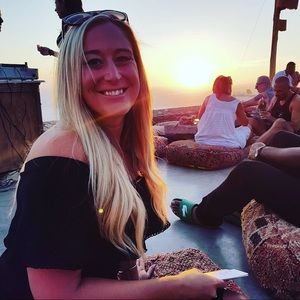 Meet your Posher, Veronique